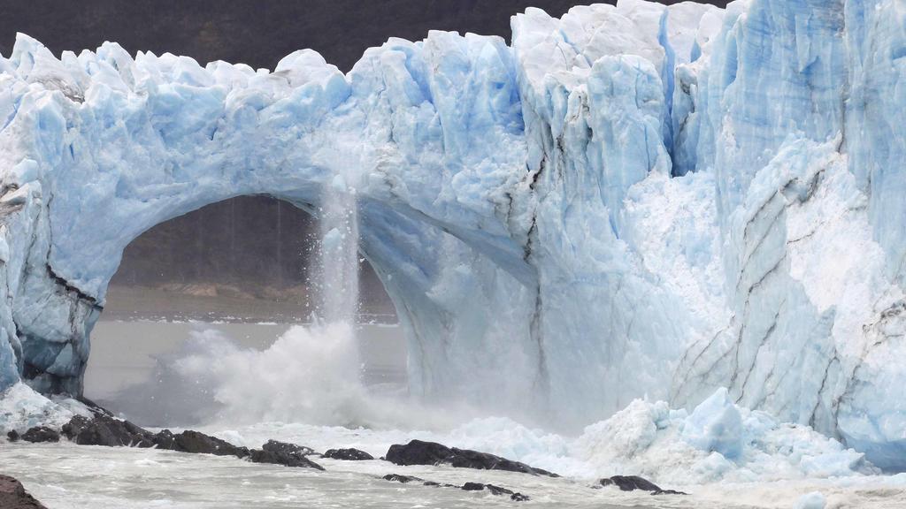 Latorre Aparts El Calafate Exteriör bild